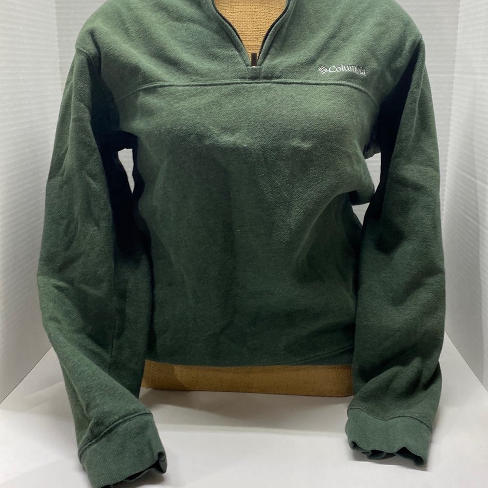 Columbia sweater